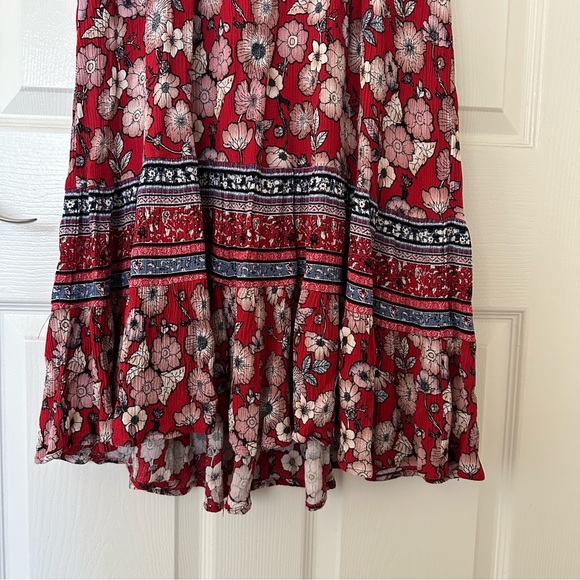 Red Midi Sundress with Smocked Tiered Design for Casual Wear - Picture 4 of 11